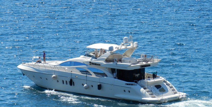 Obsidian yacht charter Azimut Motor Yacht