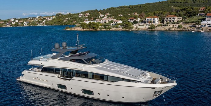 La Familia II yacht charter Ferretti Yachts Motor Yacht