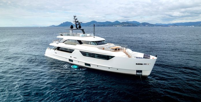 SabBaTiCal yacht charter Sanlorenzo Motor Yacht