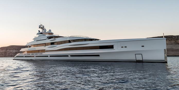 Mar yacht charter Benetti Motor Yacht