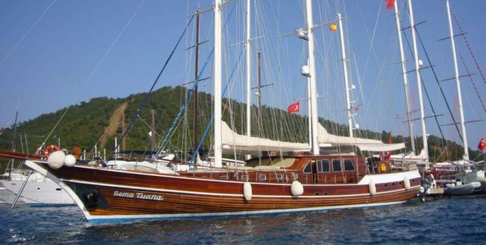 Sema Tuana yacht charter Custom Motor/Sailer Yacht