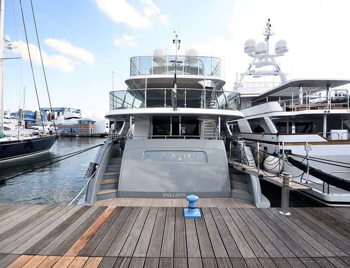free day yacht