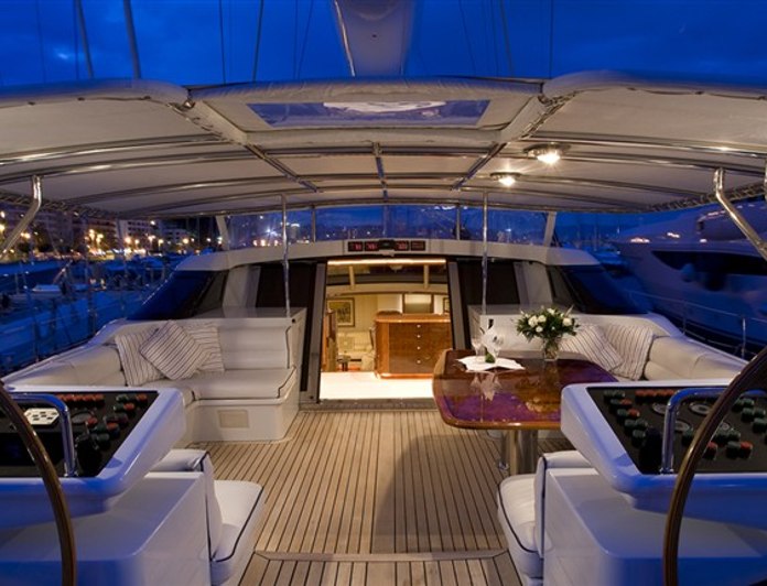 Miss Silver Yacht Photos Alloy Yachts Yacht Charter Fleet