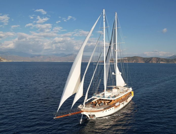 Queen Atlantis photo 49