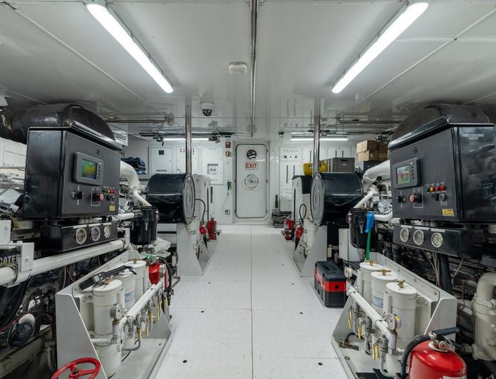 Miss Christine photo 49