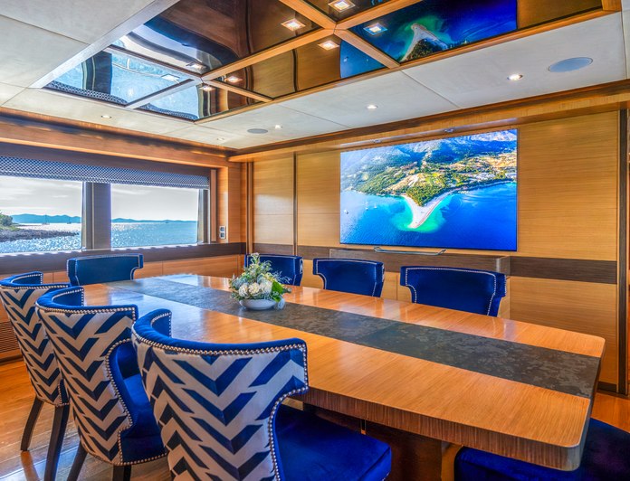 Silent World photo 13