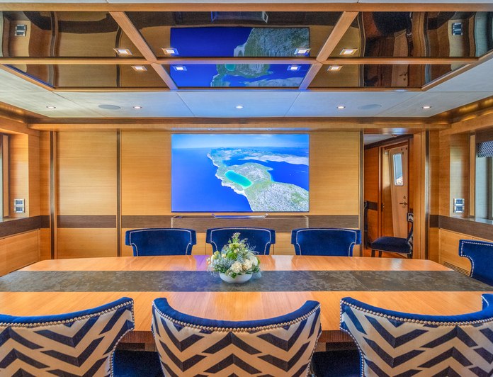 Silent World photo 12