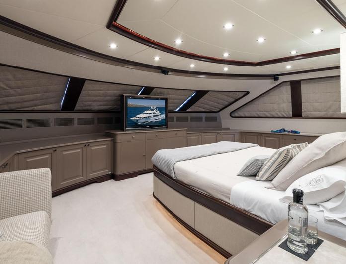 Elena Nueve photo 13