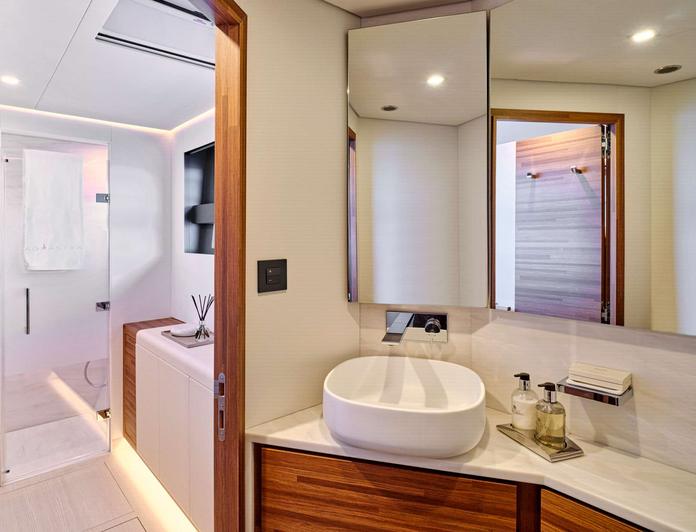 Christal Mio photo 12