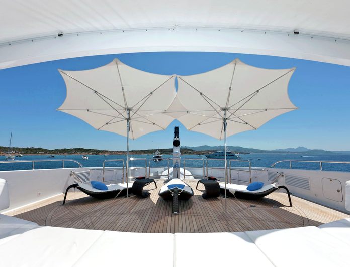 Bow Deck - Loungers