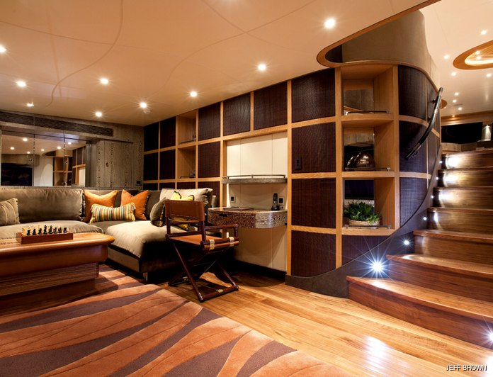 Hemisphere photo 19