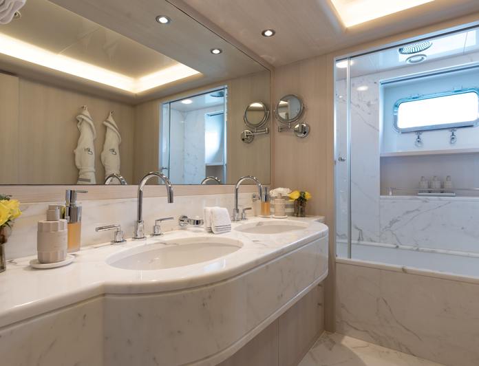 Esmeralda II photo 24