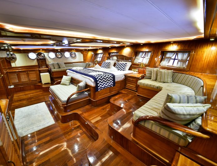 Queen Atlantis photo 19