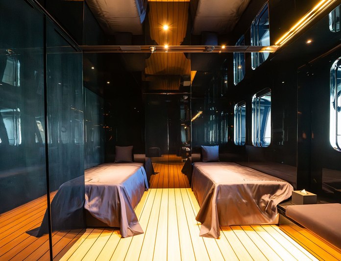 Regina D'Italia photo 18