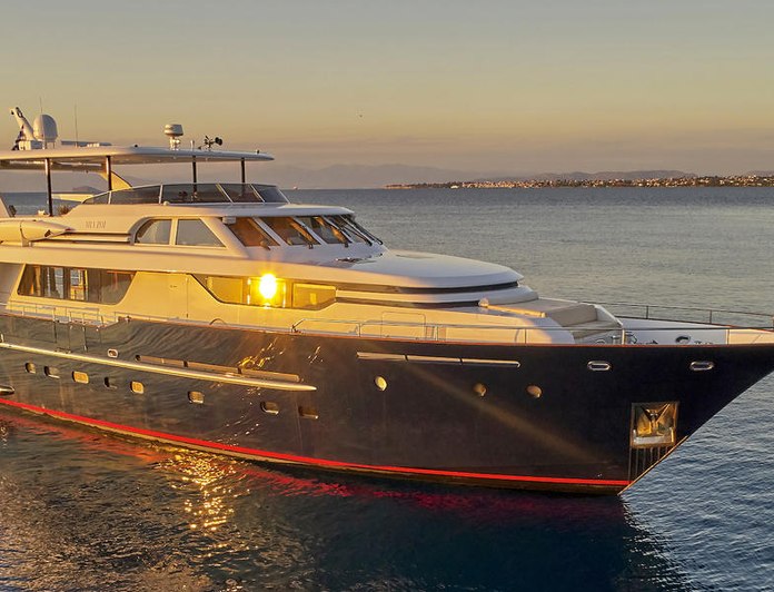 MIA ZOI Yacht Photos 31m Luxury Motor Yacht for Charter