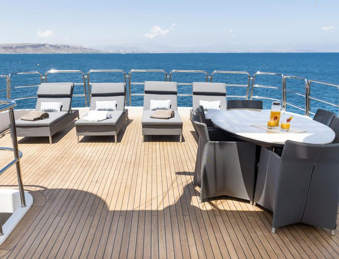 Elena Nueve photo 25