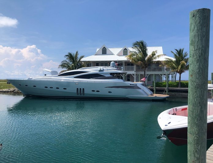 The Hangout photo 78