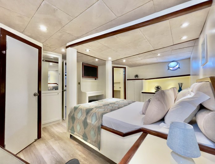 Derya Deniz photo 19