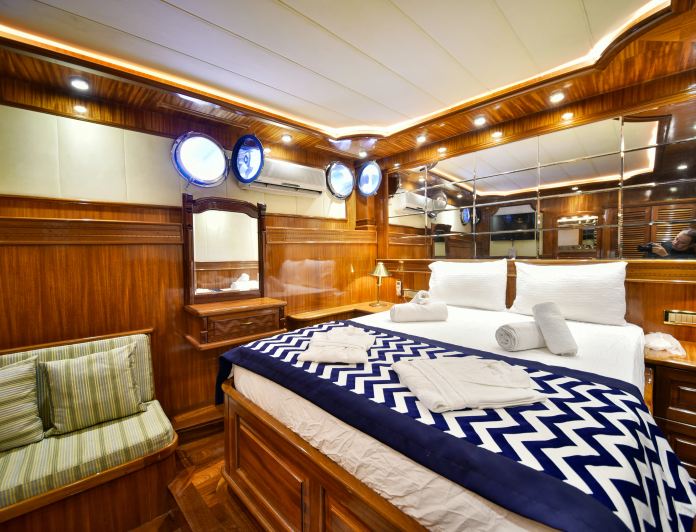 Queen Atlantis photo 31