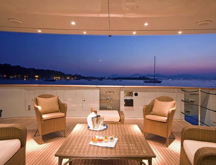 Aft Deck Seating