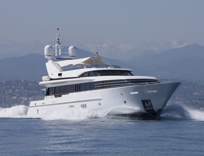 LA MASCARADE Yacht Photos 30m Luxury Motor Yacht for Charter