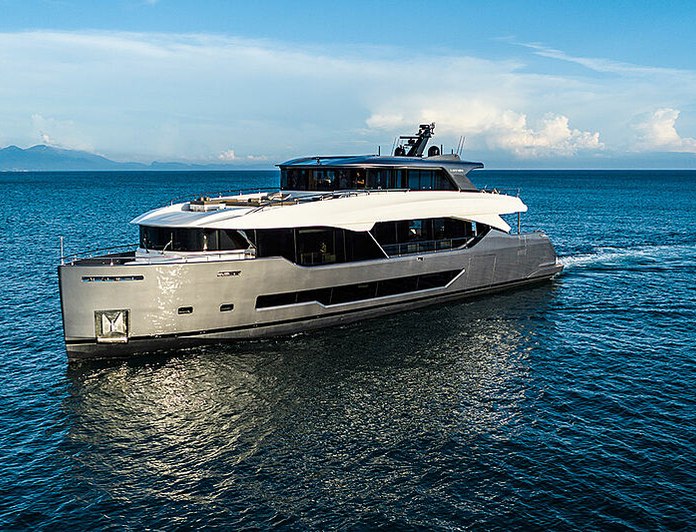 lady nina motor yacht