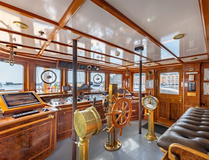 SS Delphine photo 13