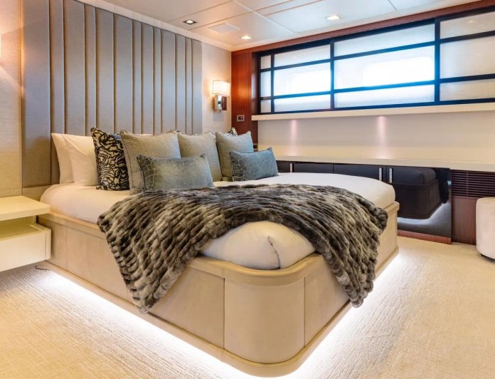 Holdin' My Own photo 25