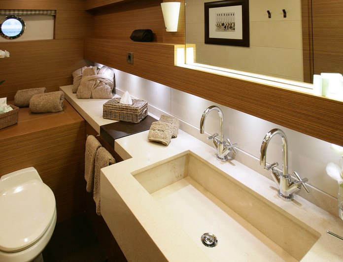 Twin Bathroom