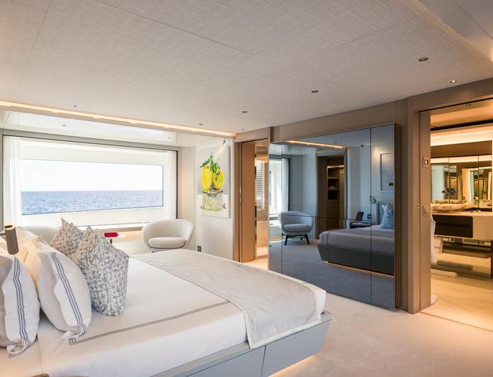 Fortitude¹ photo 12