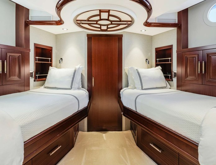 Cherry Bomb photo 12