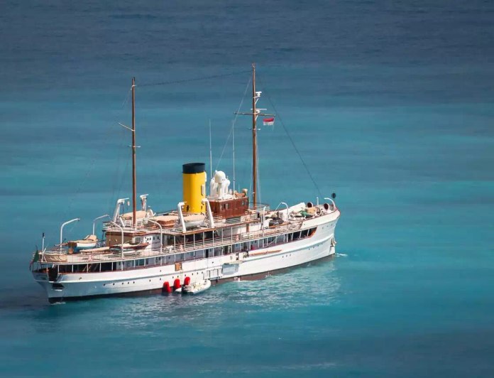 SS Delphine photo 25