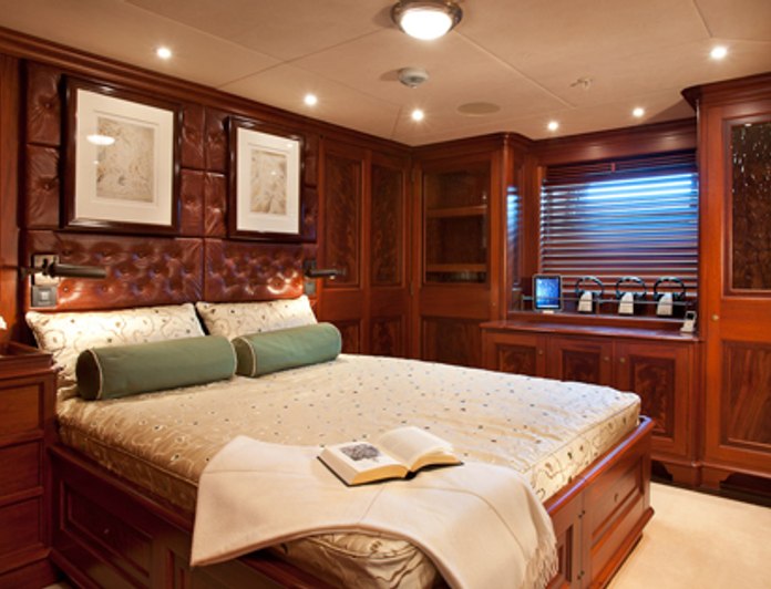 Double cabin