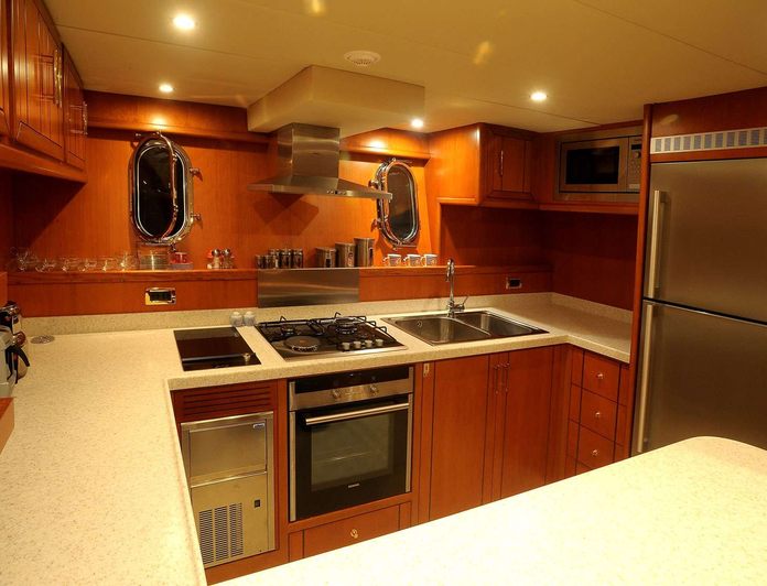 Tango Charlie photo 7