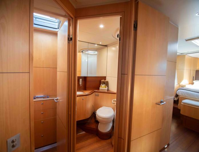 Black Pearl II photo 12