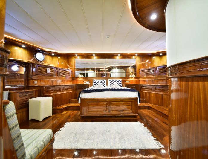 Queen Atlantis photo 25