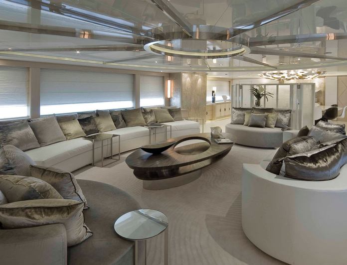 Main Salon - Forward