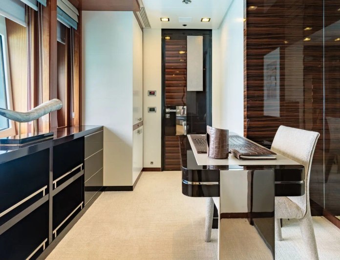 Holdin' My Own photo 19