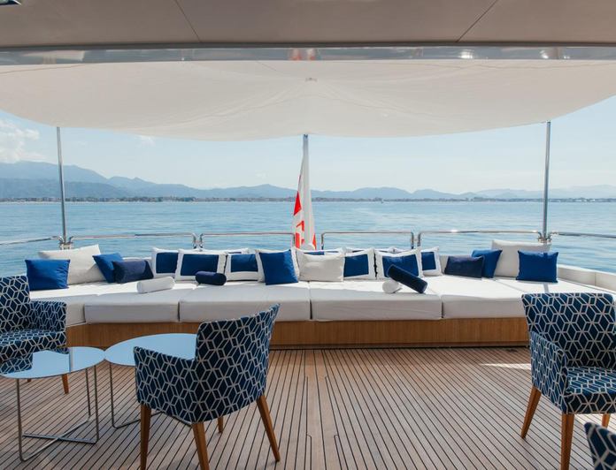 Lady in Blue photo 19