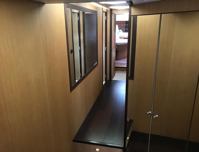 The Hangout photo 49