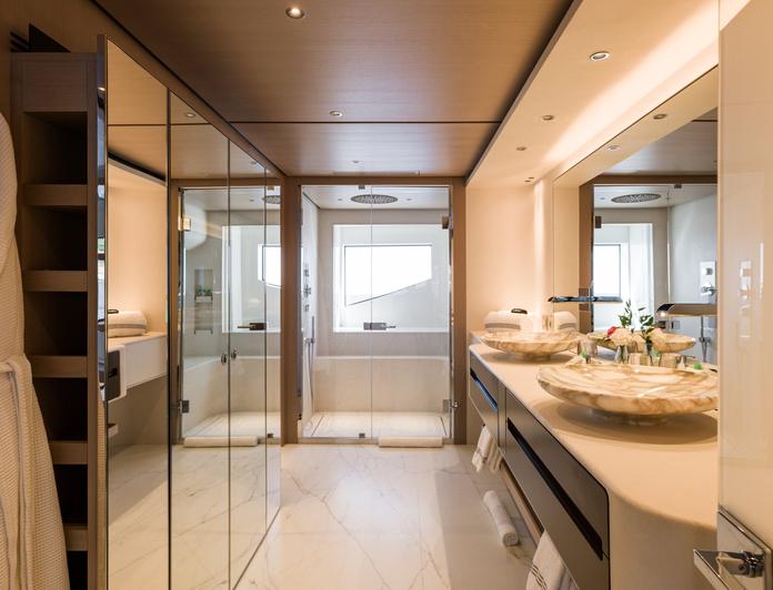 Fortitude¹ photo 13