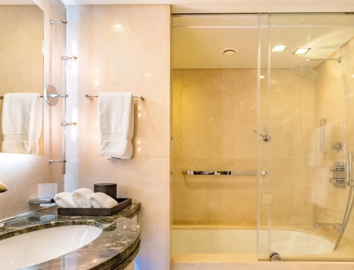 Holdin' My Own photo 24