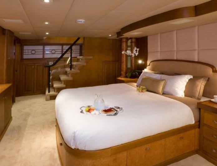 Master Stateroom - Stairs