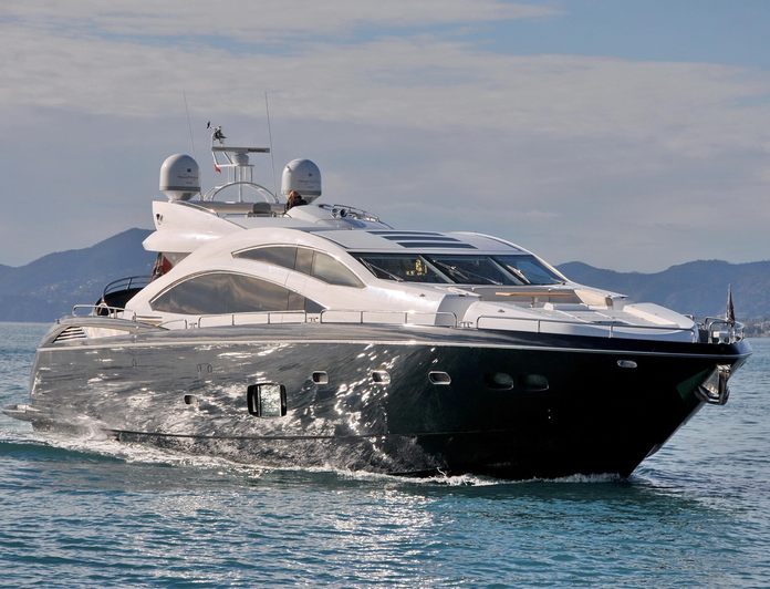 yacht ariyas riva