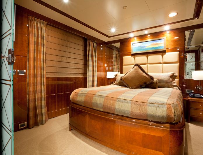 Guest Queen Stateroom