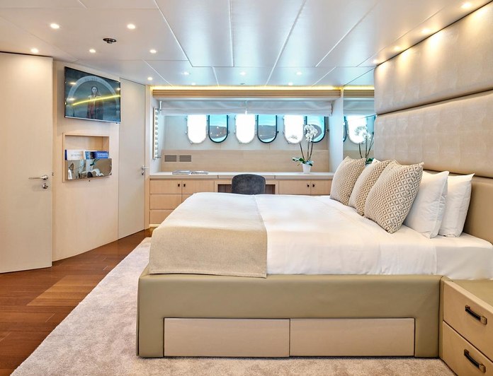 White Knight photo 12