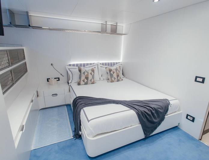 Lady in Blue photo 13