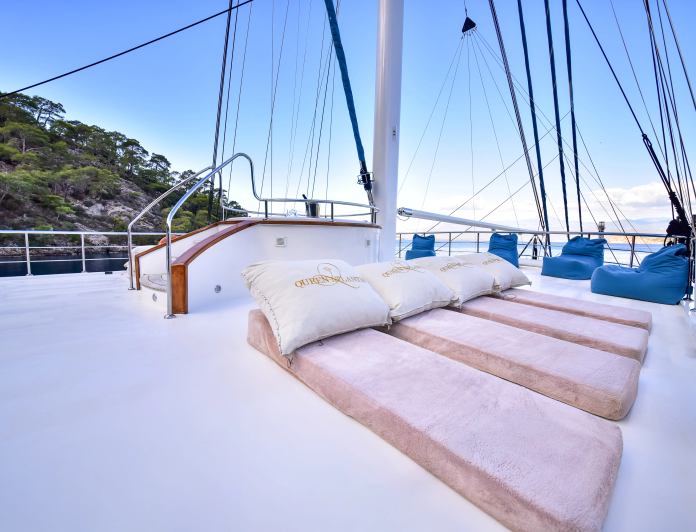 Queen Atlantis photo 43