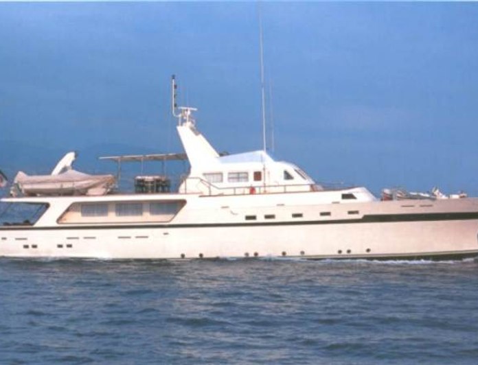 EL BRAVO Yacht Photos 33m Luxury Motor Yacht for Charter