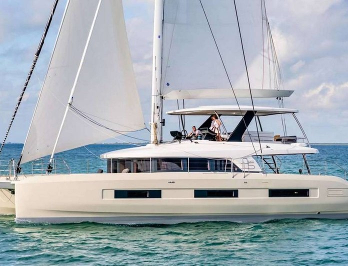 KINGFISHER V Yacht Photos 21m Luxury Motor/Sailer Yacht for Charter